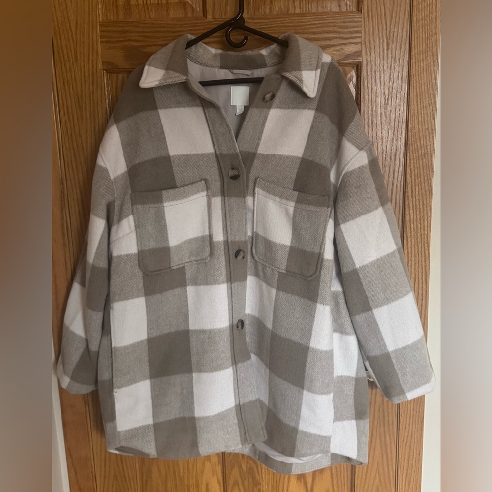 H&M Oversized Beige Plaid Jacket